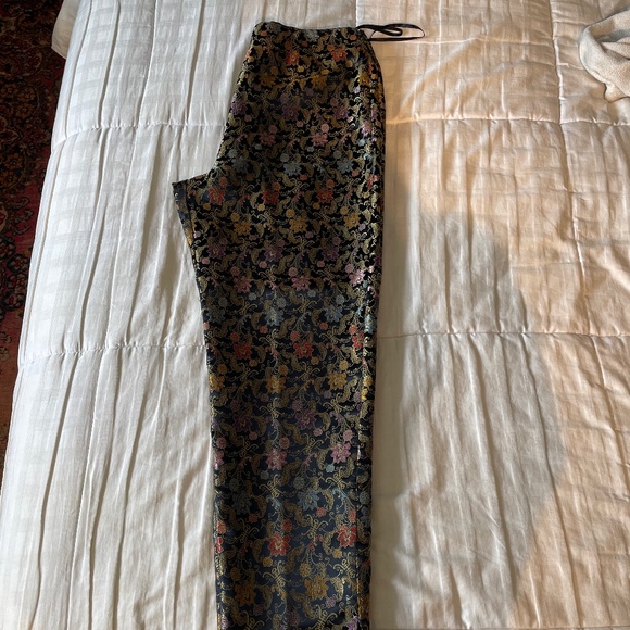 SOPHIE CHANG Studio Pant Suit - Picture 4 of 16